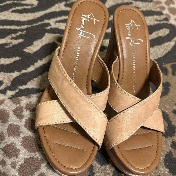 Franco Sarto Women’s sandals. - Picture 8 of 9